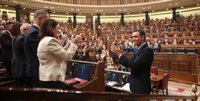 Feministas respaldan a Sánchez y creen que "los negacionistas no deberían formar parte del discurso político"