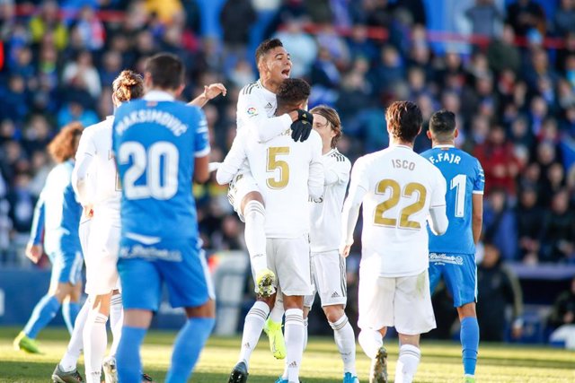 Los jugadores del Real Madrid celebran uno de los goles ante el Getafe