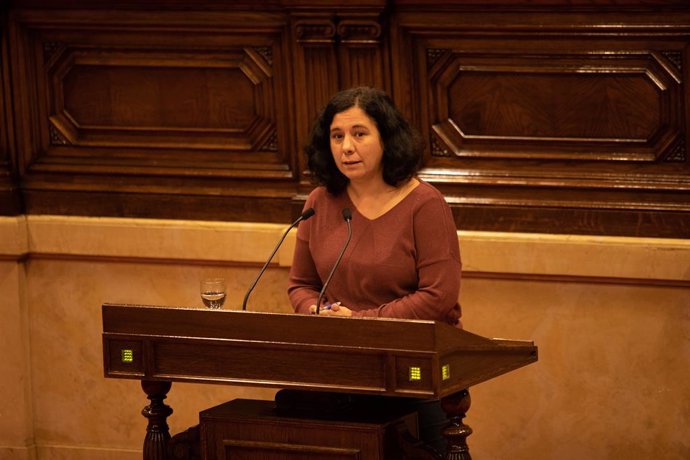 La portaveu de CatECP en el Parlament, Susanna Segvia, intervé durant un ple extraordinari en el Parlament convocat després de la decisió de la Junta Electoral Central (JEC) d'inhabilitar-li a Barcelona (Catalunya, Espanya), a 4 de gener de 2020.