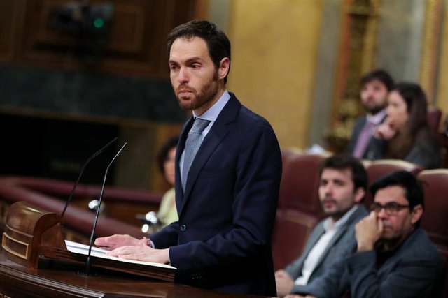 AMP.- Debate (37).- UPN y Foro remarcan su "No rotundo" a Sánchez por apoyarse e