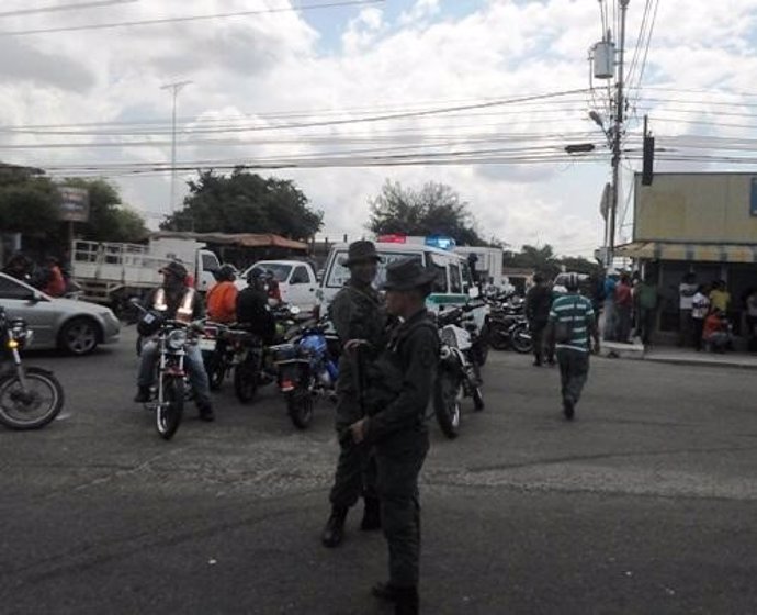 Agentes del Servicio Bolivariano de Inteligencia Nacional (Sebin)