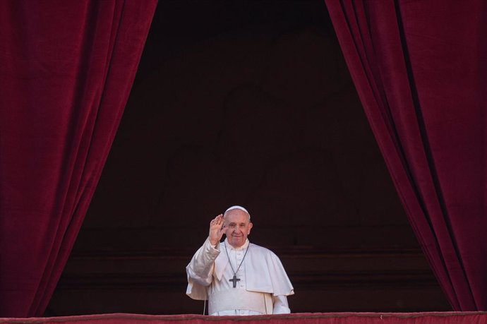 El Papa lamenta el "aire de tensión" que se respira en el mundo: "La guerra solo
