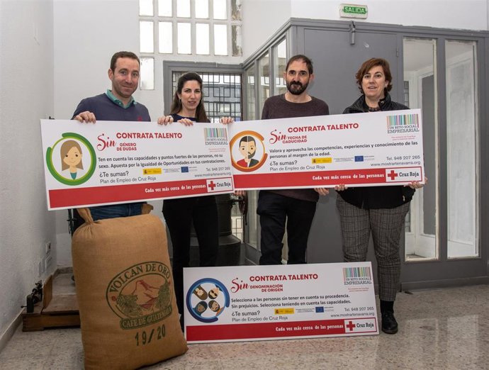 Campaña "Elige Talento Sin...", Promovida Por El Plan De Empleo De Cruz Roja Y Cafés Plaza Del Castillo
