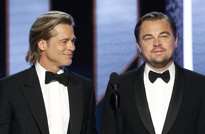 Brad Pitt se ríe del final de Titanic y de Leonardo DiCaprio en los Globos de Or