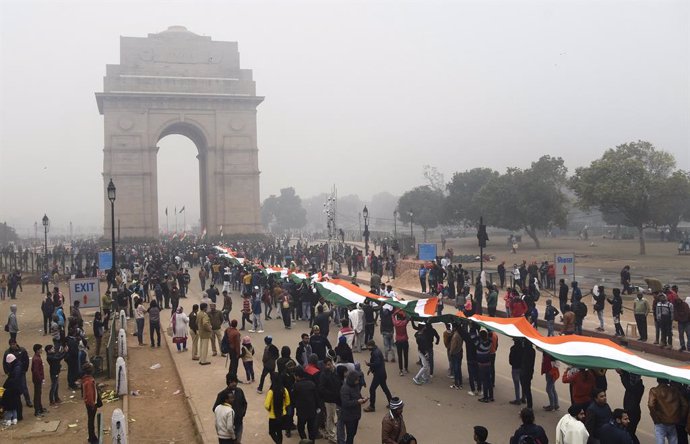 India.- Una turba deja al menos 34 heridos en India durante el asalto a una univ