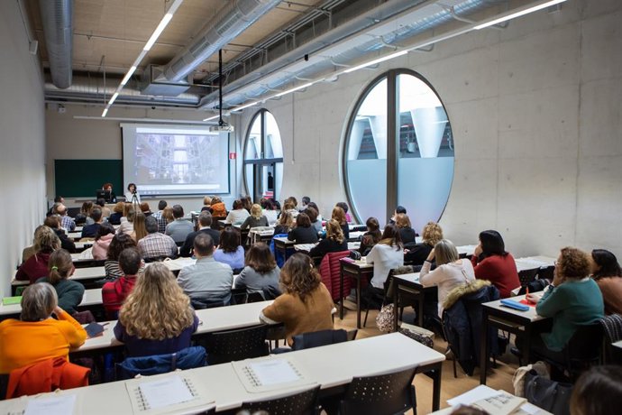 Profesorado de Educación Secundaria, durante la charla celebrada en la UPNA
