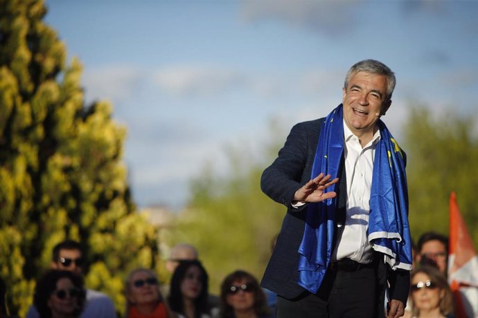 El cap de llista de Cs al Parlament Europeu, Luis Garicano, intervé en el tancament de campanya de Ciutadans