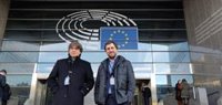 Puigdemont y Comín recogen la credencial permanente de eurodiputados