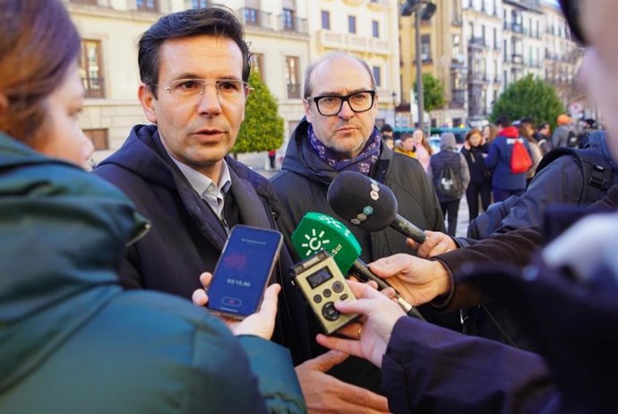 El portavoz del Grupo Municipal Socialista en el Ayuntamiento de Granada, Francisco Cuenca