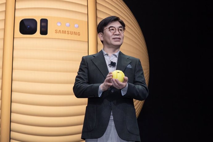 Ballie, el nuevo robot asistente de Samsung con forma de pelota 