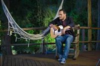 Ismael Serrano: "Es difícil de creer, el 15M llegó al Gobierno"