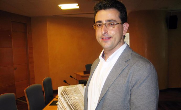 El profesor titular de Música de la Universidad de Jaén  (UJA) Javier Marín