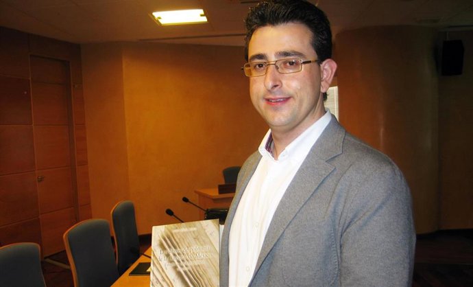 El profesor titular de Música de la Universidad de Jaén  (UJA) Javier Marín