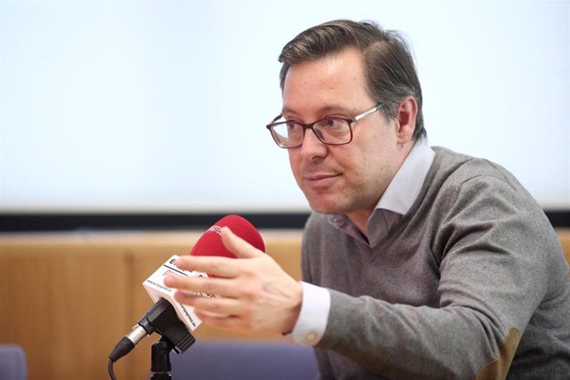El portavoz del PP en la Asamblea de Madrid, Alfonso Serrano, durante una entrevista con Europa Press, en Madrid a 11 de diciembre de 2019.