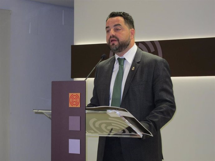 El portavoz del grupo parlamentario de Vox en las Cortes de Aragón, David Arranz