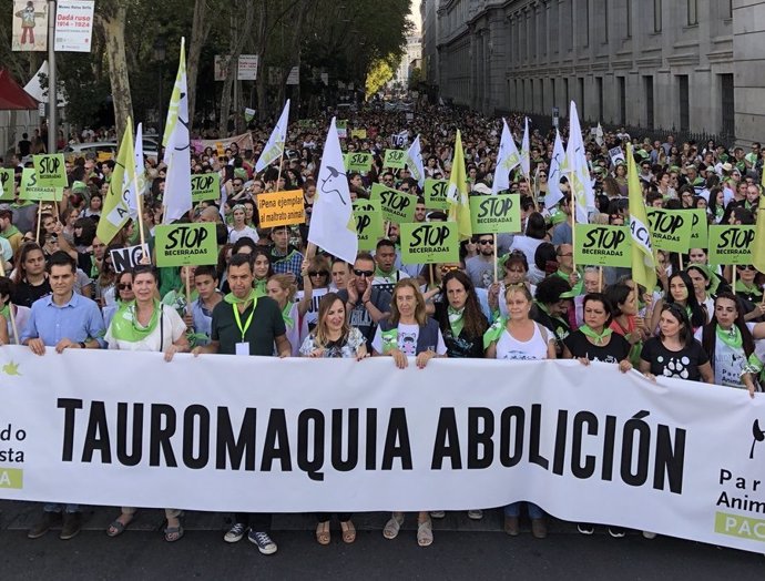 Manifestación contra la tauromaquia y las becerradas en Madrid