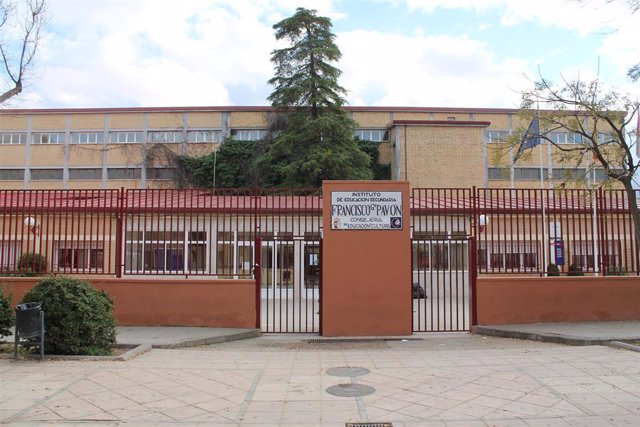 Vista exterior de un Instituto de Educación Secundaria de Castilla-La Mancha  