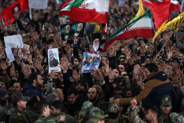 Participantes en el funeral en Teherán del general Qasem Soleimani, jefe de la Fuerza Quds de la Guardia Revolucionaria de Irán