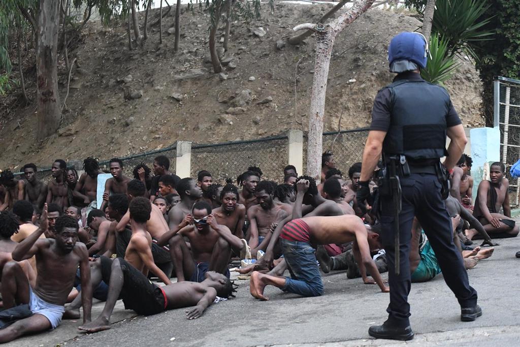 El número de inmigrantes acogidos en el CETI de Ceuta cayó ...