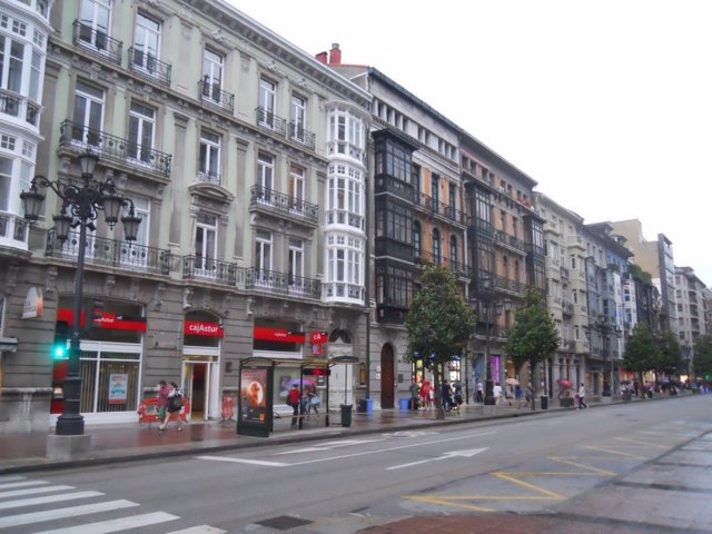 Calle Uría de Oviedo.