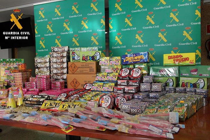 Nota De Prensa La Guardia Civil Interviene Más De 65.000 Artificios Pirotécnicos