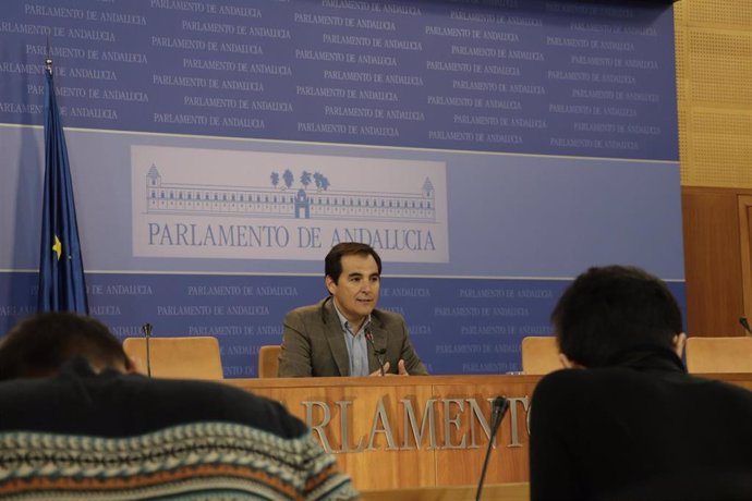 El portavoz del Grupo Parlamentario Popular, José Antonio Nieto, este miércoles en rueda de prensa