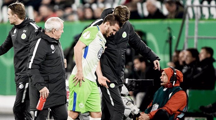 Fútbol.- El Wolfsburgo cree que Camacho necesita "un poco más de tiempo" para re