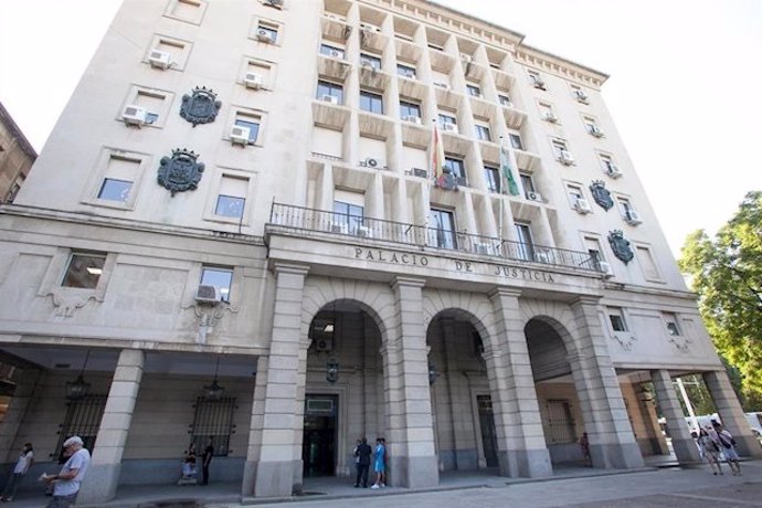 Fachada de la Audiencia Provincial de Sevilla.