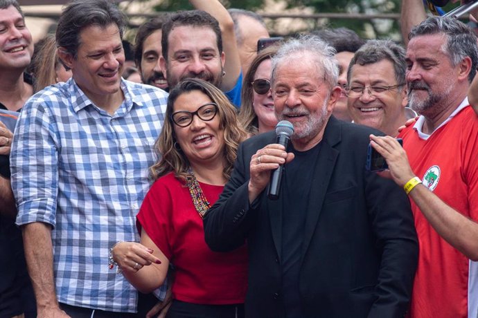 El expresidente de Brasil Lula da Silva durante un mitín del Partdo de los Trabajadores celebrado en noviembre de 2019 en la ciudad de Sao Paulo.