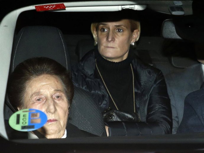 La Familia Real acuden a la capilla ardiente de la Infanta Doña Pilar