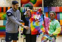 El Estudiantes jugará el derbi madrileño con una camiseta multicolor diseñada por Okuda