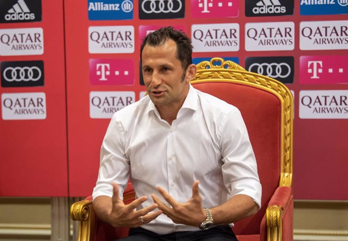 Hasan Salihamidzic, director deportivo del Bayern, en rueda de prensa