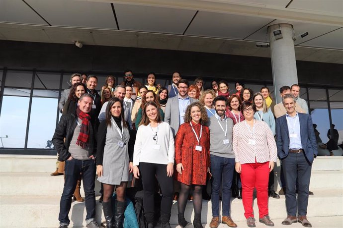 Participantes en el proyecto 'Learning to be' presentado en la Universidad Loyola Andalucía.