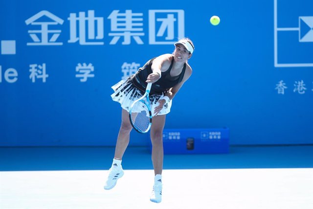 Tenis.- La rusa Alexandrova cierra a Muguruza el paso a la final de Shenzhen