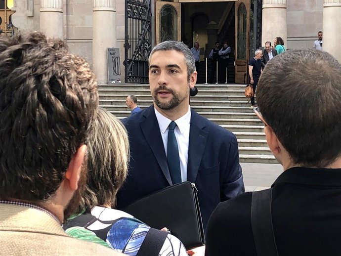 El alcalde de Agramunt y dputado de ERC Bernat Solé tras declarar en el TSJC.