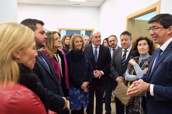 Juan Marín en visita  sedes judiciales del Campo de Gibraltar