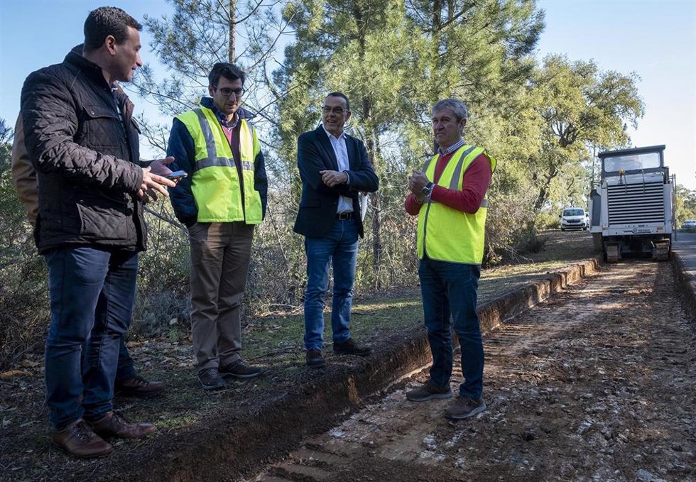 Nota De Prensa Y Fotos Visita Carretera Valdelarco