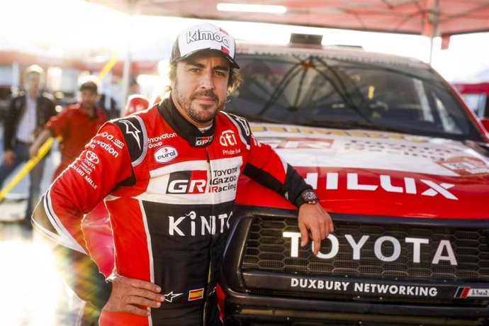 El piloto español Fernando Alonso en el Rally Dakar