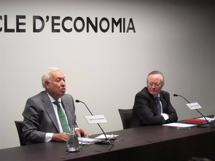 El ministro José Manuel García-Margallo y Josep Piqué, en el Círculo de Economía