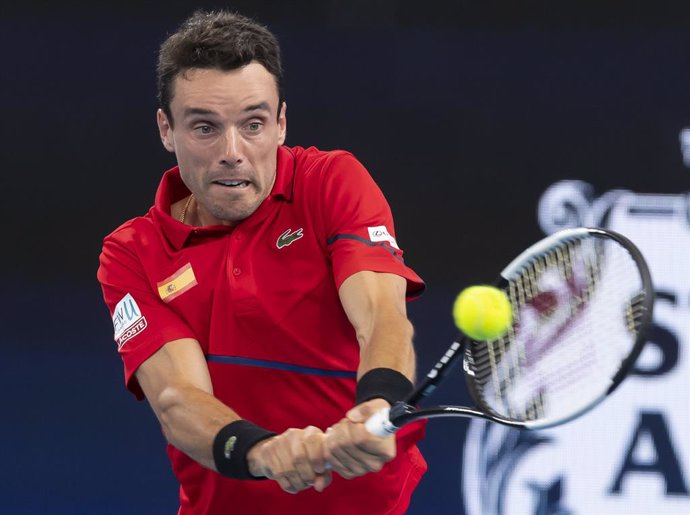 Tenis.- Bautista arrolla a Kyrgios y adelanta a España en semifinales de la ATP 