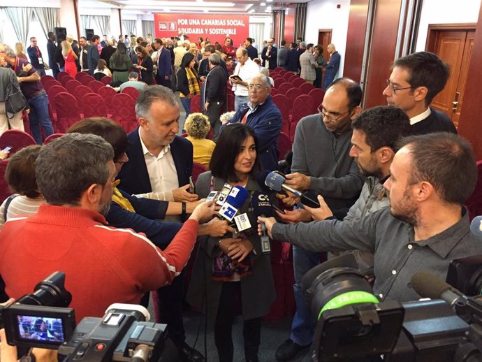 Carolina Darias atiende a los medios antes del Comité Regional del PSOE de Canarias