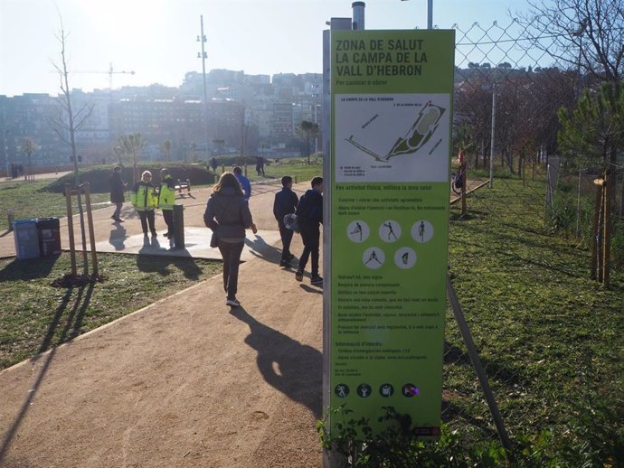 El recentment inaugurat espai ludicoesportiu amb una pista d'atletisme al parc de la Campa, al barri de la Vall d'Hebron de Barcelona.