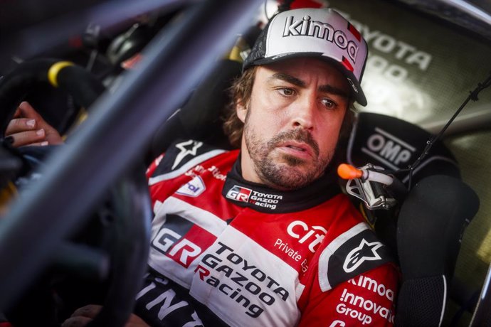 Rally/Dakar.- Alonso: "Tengo que pellizcarme para creerme que estoy entre los se