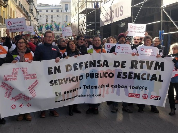 Trabajadores de Telemadrid se manifestan "en defensa de un sector público esencial"