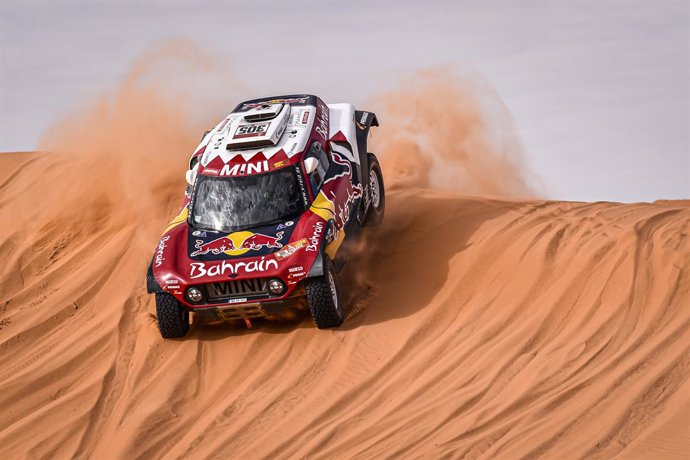 CORR.- Rally/Dakar.- Triunfos de Sainz en coches y Barreda en motos durante una 