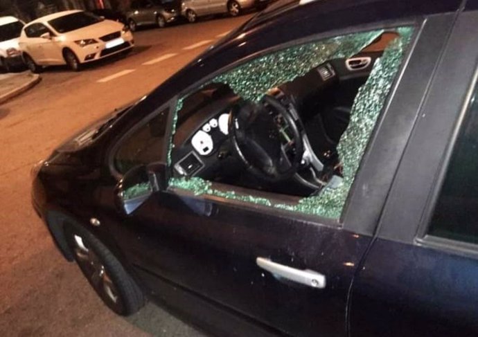 La Asociación Vecinal del barrio de Moscardó en Usera ha denunciado la existencia de varios robos en coches, que ya cuenta con diez afectados, y ha pedido más patrullaje de los agentes de la Policía Municipal en la zona por la noche.