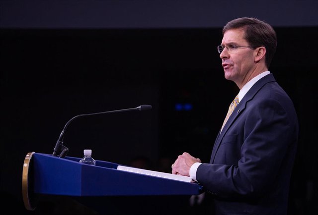 The US declares itself ready to talk with Iran without preconditions to El secretario de Defensa de Estados Unidos, Mark Esper