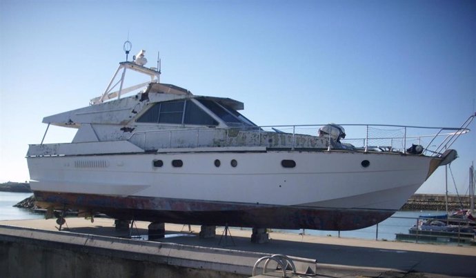 La Junta subasta 15 embarcaciones en puertos de Cádiz, Huelva, Málaga y Almería