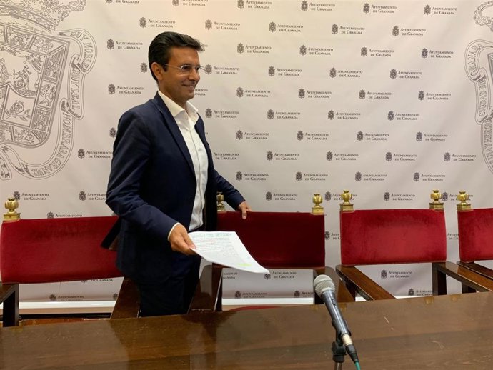 El portavoz del PSOE en el Ayuntamiento de Granada, Francisco Cuenca, en una imagen de archivo