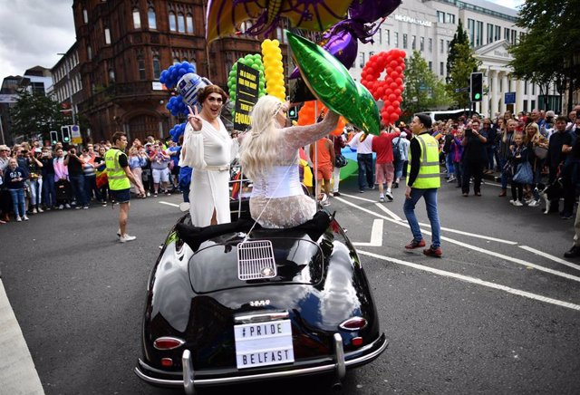 Desfile del orgullo gay en Belfast